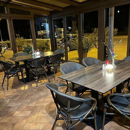 Kígyósi Csárda&Panzió Acomodação com café da manhã Fulopszallas Exterior foto