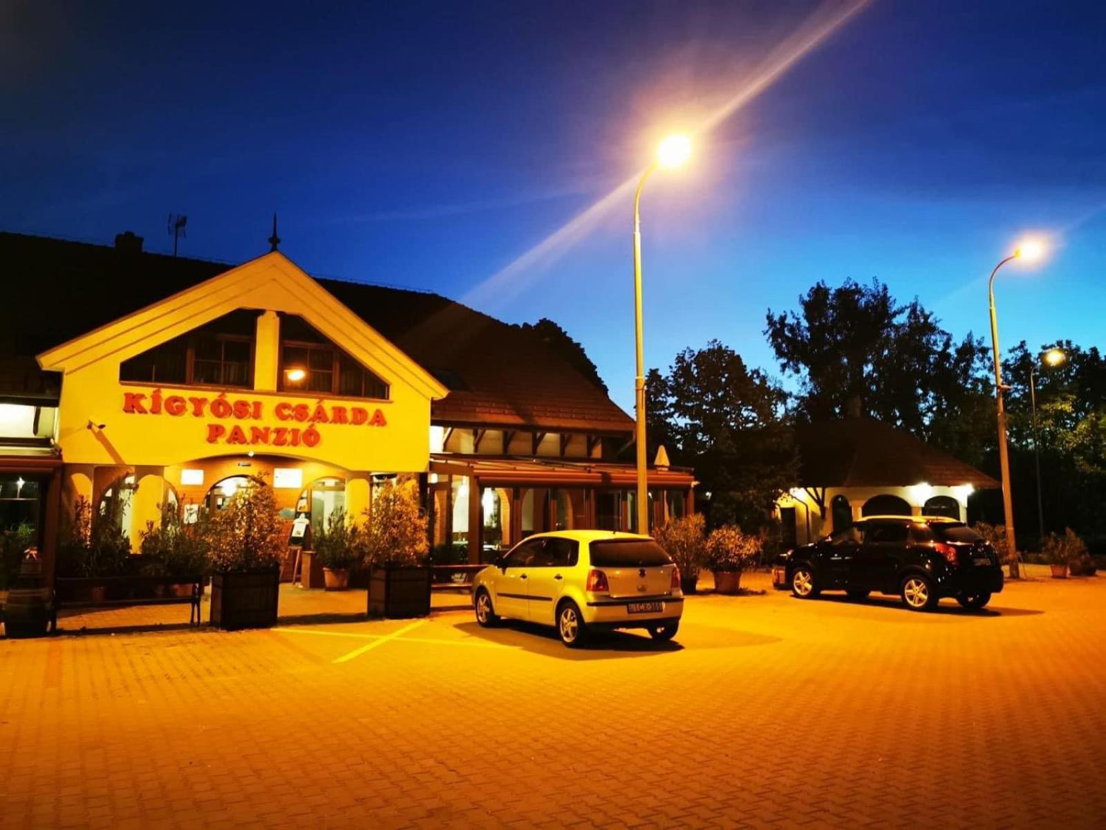 Kígyósi Csárda&Panzió Acomodação com café da manhã Fulopszallas Exterior foto